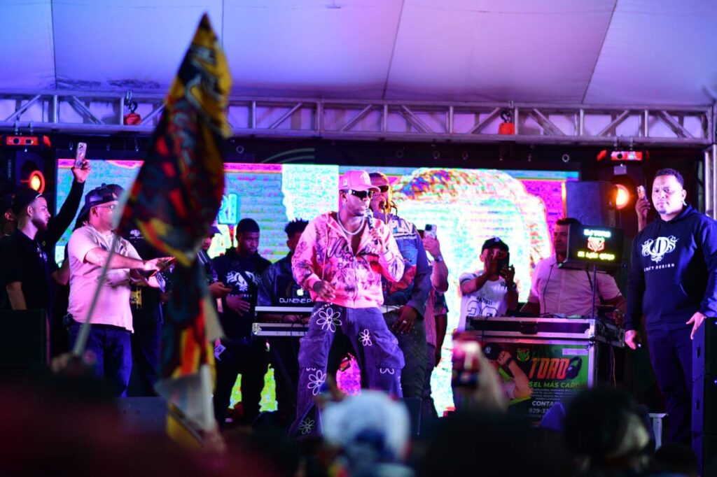 Festituricarnaval reúne a más de 375 mil personas en sus primeros conciertos de pura dominicanidad - Noticias de hoy en República Dominicana | De Último Minuto