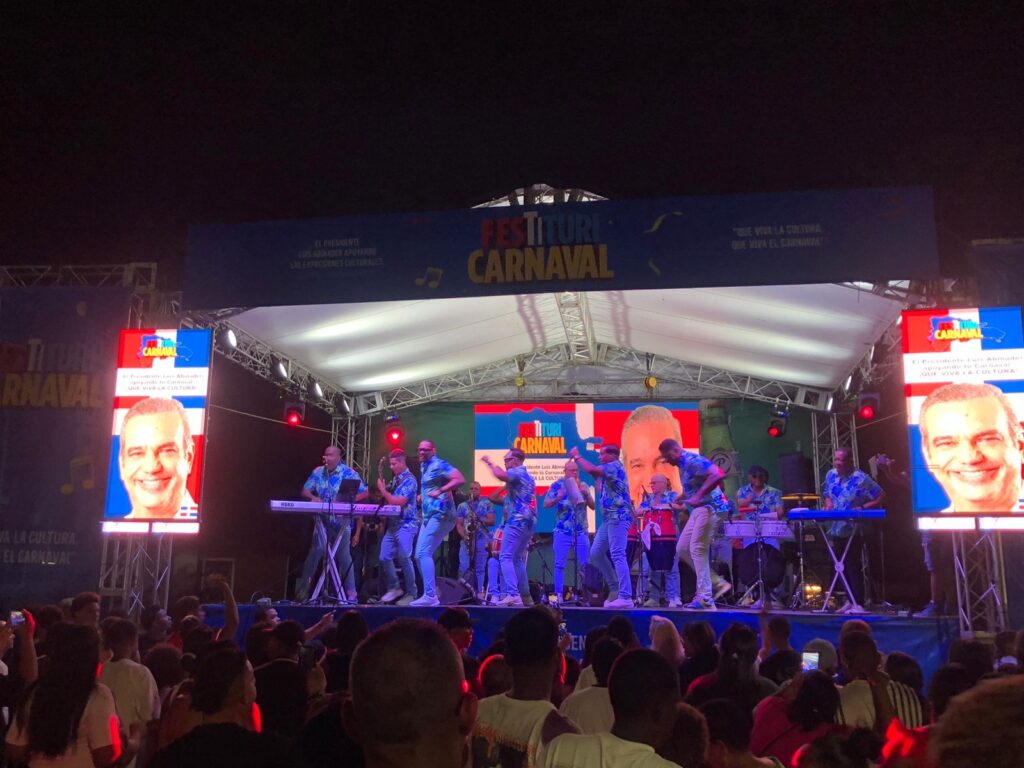 Festituricarnaval reúne a más de 375 mil personas en sus primeros conciertos de pura dominicanidad - Noticias de hoy en República Dominicana | De Último Minuto