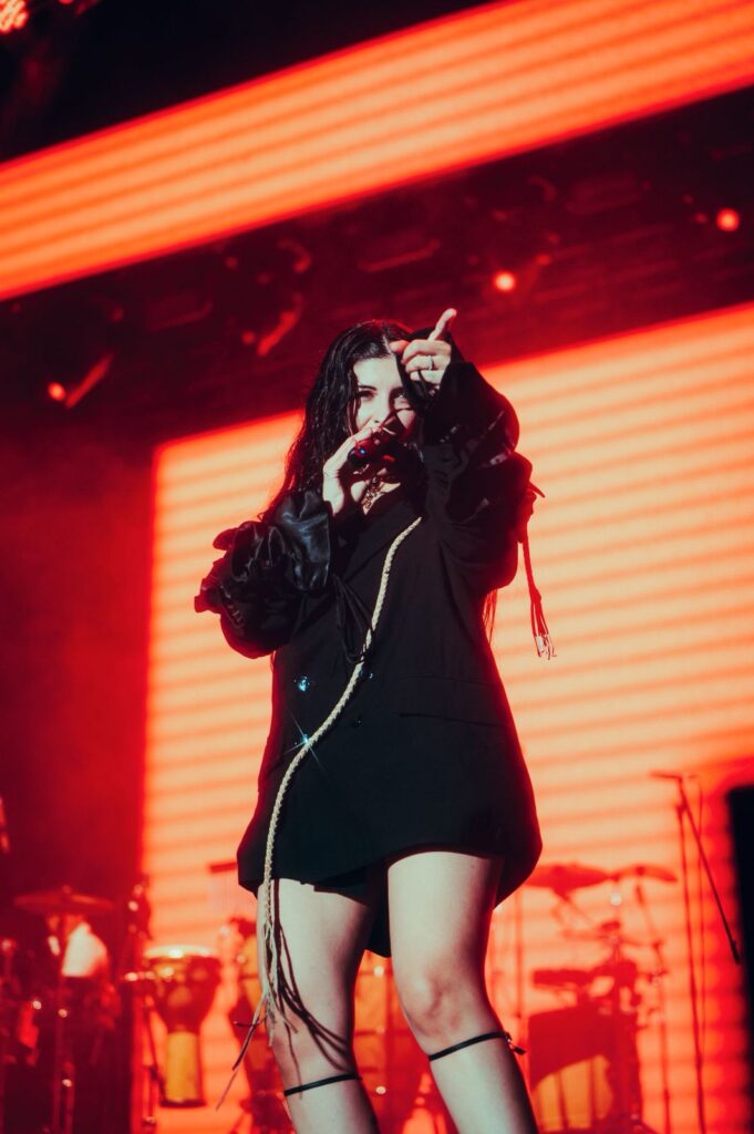 Más de seis mil fanáticos celebran los 10 años de Isle of Light - Noticias de hoy en República Dominicana | De Último Minuto