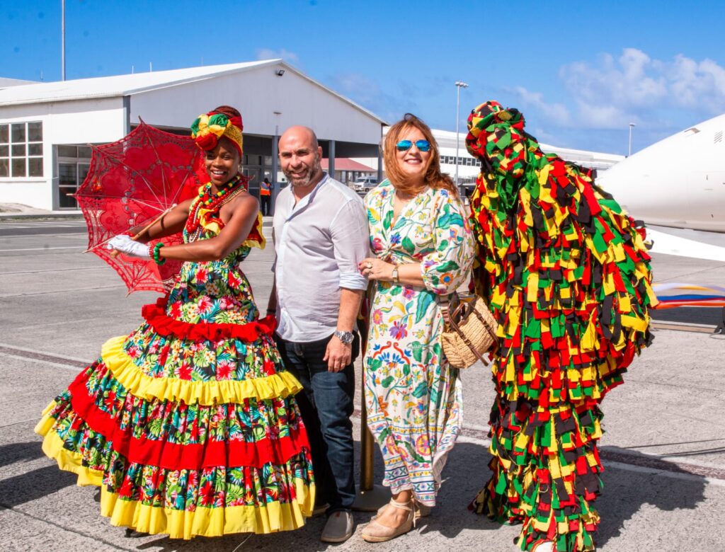 Sunrise Airways conecta Santo Domingo con Antigua y Tórtola - Noticias de hoy en República Dominicana | De Último Minuto