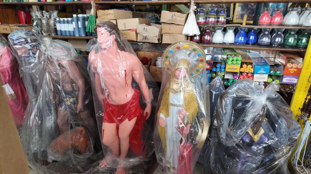 Rituales para amarres de amor dominan consultas en botánicas este viernes 13 - Noticias de hoy en República Dominicana | De Último Minuto