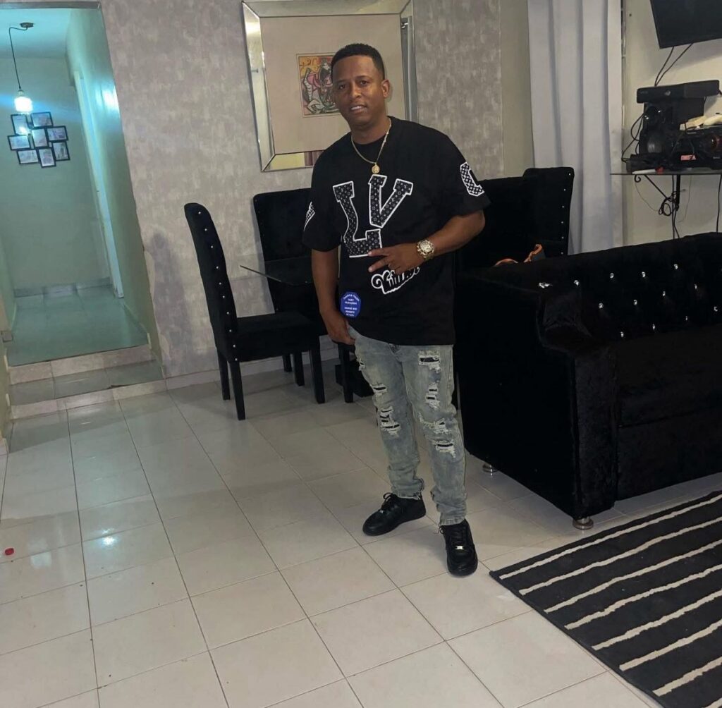 Denuncian presunto abuso policial y agresión contra familia en el sector El Almirante - Noticias de hoy en República Dominicana | De Último Minuto