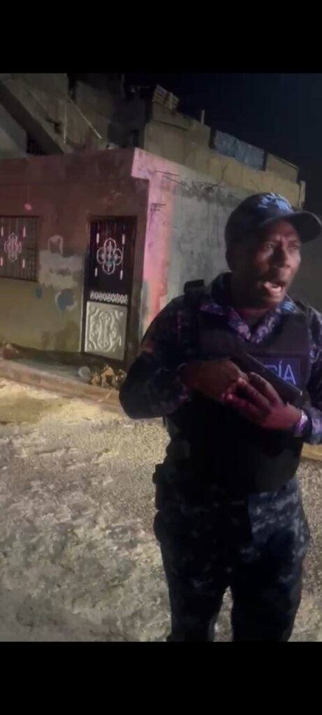 Denuncian presunto abuso policial y agresión contra familia en el sector El Almirante - Noticias de hoy en República Dominicana | De Último Minuto