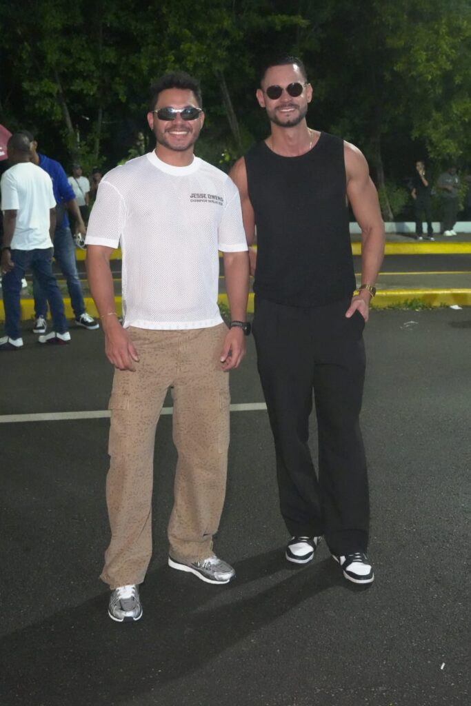 Fanáticos derrochan brillo, transparencia y mucha actitud en concierto de David Guetta - Noticias de hoy en República Dominicana | De Último Minuto