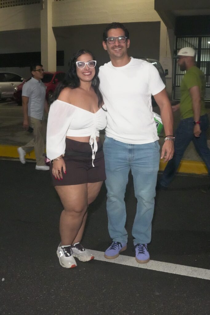 Fanáticos derrochan brillo, transparencia y mucha actitud en concierto de David Guetta - Noticias de hoy en República Dominicana | De Último Minuto