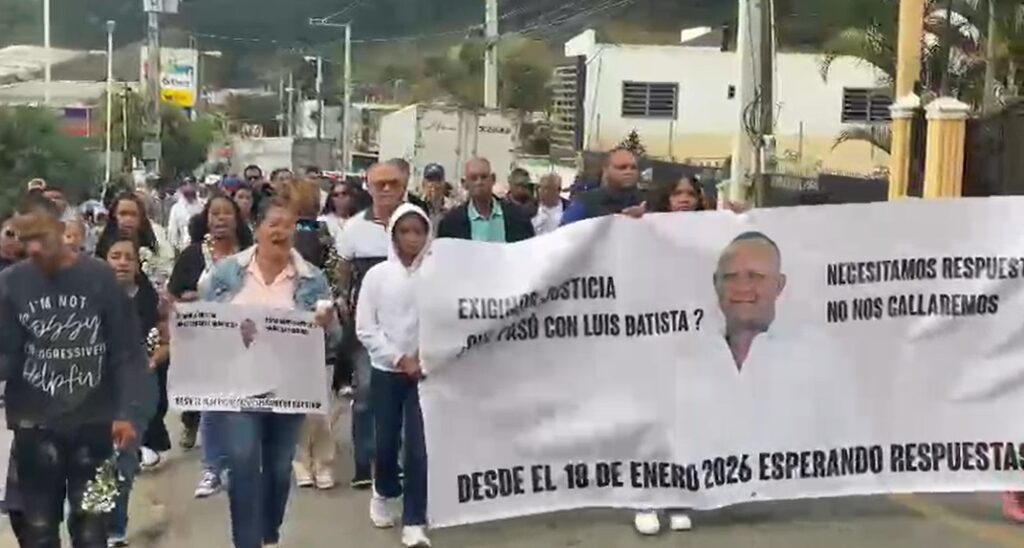 Marcha en Tireo por justicia a dos meses de horrendo crimen | 4 | Marcha en Tireo por justicia a dos meses de horrendo crimen - Noticias de hoy en República Dominicana | De Último Minuto