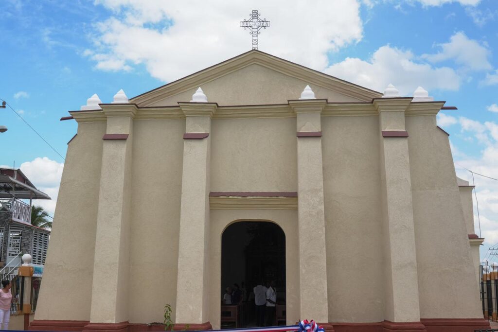 Ministro de Turismo inaugura restauración del Santuario Nuestra Señora del Agua Santa en Boyá | 3 | Ministro de Turismo inaugura restauración del Santuario Nuestra Señora del Agua Santa en Boyá - Noticias de hoy en República Dominicana | De Último Minuto