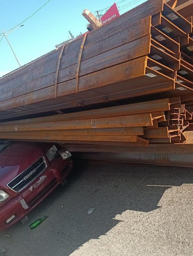 Caos vehicular en el kilómetro 9 de la Autopista Duarte por accidente con patana | 3 | Caos vehicular en el kilómetro 9 de la Autopista Duarte por accidente con patana - Noticias de hoy en República Dominicana | De Último Minuto