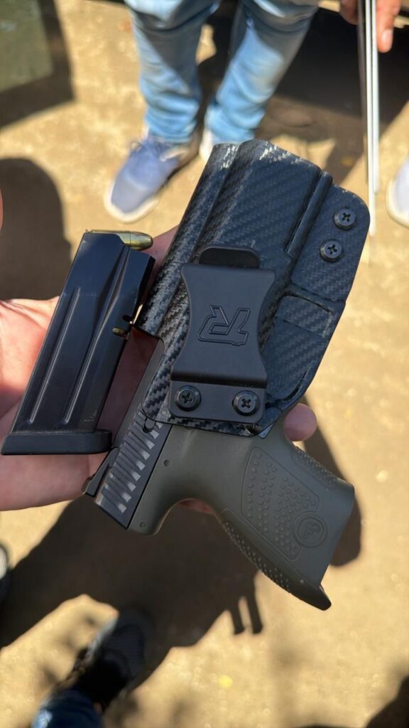 Dintel La Vega, apresa hombre con arma de fuego ilegal durante operativo - Noticias de hoy en República Dominicana | De Último Minuto