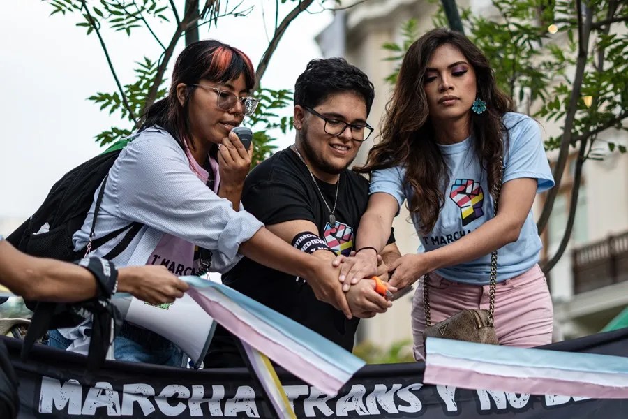 La primera marcha trans de Perú alza la voz ante las «políticas medievales» y la estigmatización | 3 | Perú marcha trans