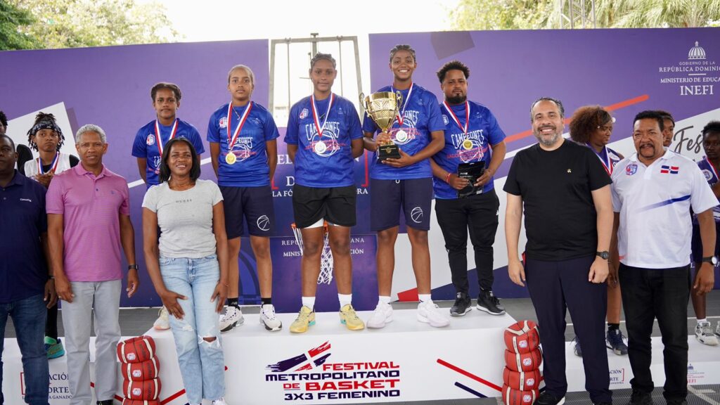 24 equipos de jóvenes protagonizan éxito del Festival de Baloncesto 3x3 Femenino INEFI 2026 | 2 | 24 equipos de jóvenes protagonizan éxito del Festival de Baloncesto 3x3 Femenino INEFI 2026 - Noticias de hoy en República Dominicana | De Último Minuto