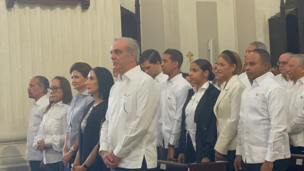 Abinader asiste al Tedeum en Santiago por el 182 aniversario de la Batalla del 30 de Marzo | 2 | Abinader asiste al Tedeum en Santiago por el 182 aniversario de la Batalla del 30 de Marzo - Noticias de hoy en República Dominicana | De Último Minuto