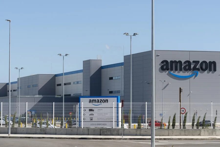 Amazon sufre caídas de programación relacionadas con herramientas de código de IA - Noticias de hoy en República Dominicana | De Último Minuto
