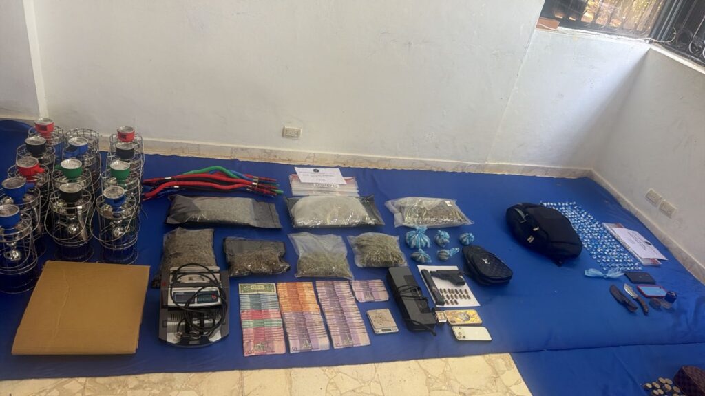 Autoridades desmantelan microtráfico en el DN: cinco detenidos y más de 6,000 gramos de drogas incautadas - Noticias de hoy en República Dominicana | De Último Minuto