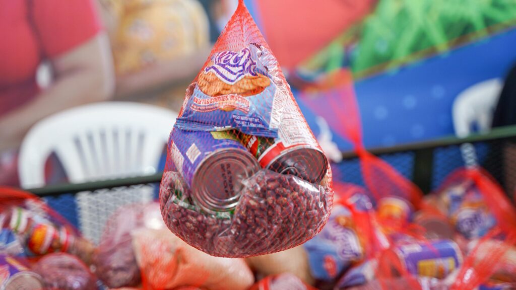 Inespre inicia venta de combos de habichuelas con dulce a RD$300 en la Feria Agropecuaria 2026 - Noticias de hoy en República Dominicana | De Último Minuto