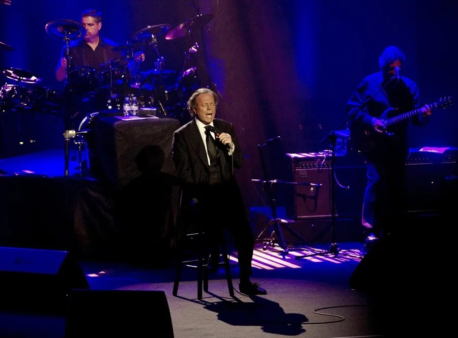 El cantante Julio Iglesias.