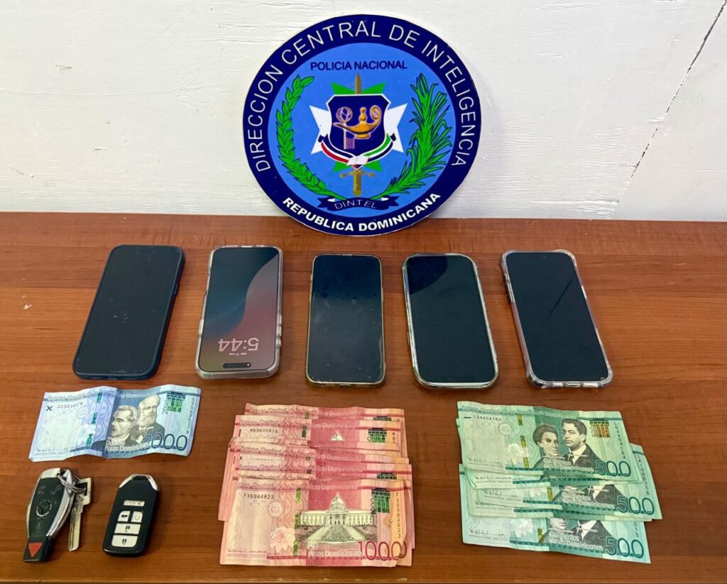 Operativo en Cabrera deja diez detenidos; ocupan sustancias controladas y armas blancas - Noticias de hoy en República Dominicana | De Último Minuto