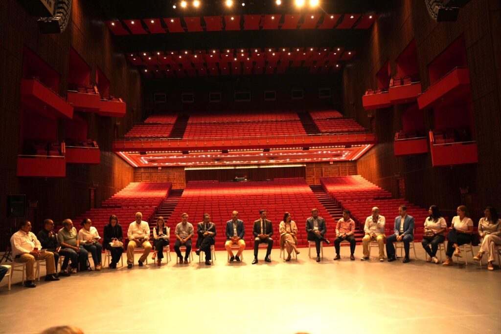 Roberto Ángel Salcedo se reúne con equipo operativo de la Feria del Libro y la Cultura Cibao 2026 - Noticias de hoy en República Dominicana | De Último Minuto