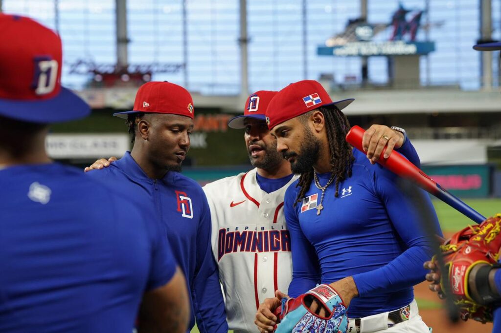 Selección dominicana realiza su primera práctica conjunta en Miami rumbo al Clásico Mundial de Béisbol - Noticias de hoy en República Dominicana | De Último Minuto