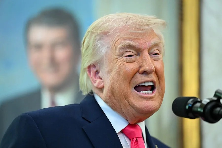 Trump dice que no le importa que Cuba reciba petróleo ruso: «Tienen que sobrevivir» | 2 | Trump Irán