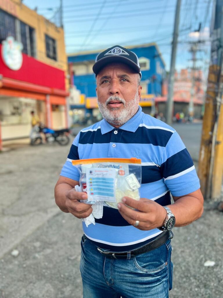 Jóvenes con Horizontes entrega kits de primeros auxilios en el Gran Santo Domingo