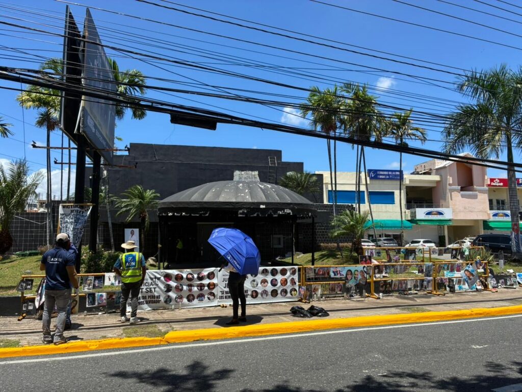 A dos días del aniversario de la tragedia del Jet Set, aún sin montaje para misa y vigilia | 3 | A dos días del aniversario de la tragedia del Jet Set, aún sin montaje para misa y vigilia - Noticias de hoy en República Dominicana | De Último Minuto