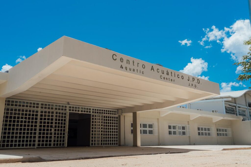 Ministro Ito Bisonó entrega Centro Acuático del Centro Olímpico y anuncia su certificación internacional | 6 | Ministro Ito Bisonó entrega Centro Acuático del Centro Olímpico y anuncia su certificación internacional - Noticias de hoy en República Dominicana | De Último Minuto