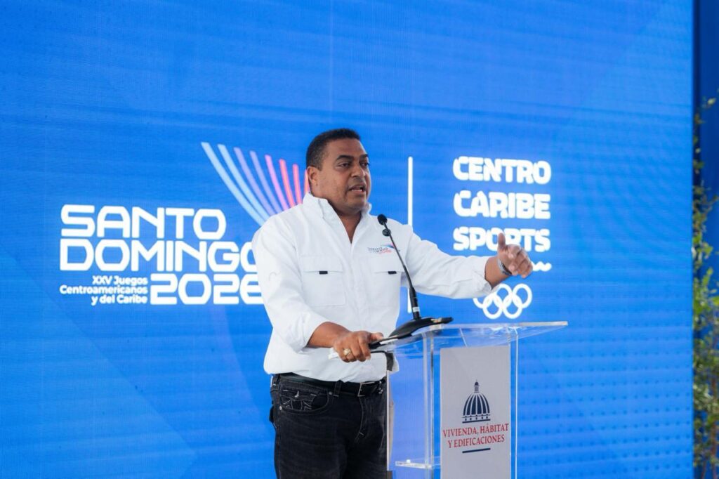 Ministro Ito Bisonó entrega Centro Acuático del Centro Olímpico y anuncia su certificación internacional | 5 | Ministro Ito Bisonó entrega Centro Acuático del Centro Olímpico y anuncia su certificación internacional - Noticias de hoy en República Dominicana | De Último Minuto