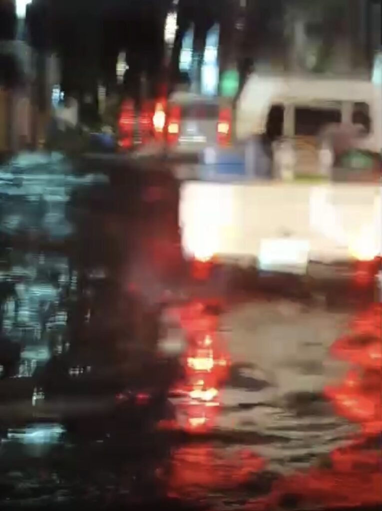 Intensas lluvias provocan inundaciones urbanas en el Gran Santo Domingo y DN, este miércoles - Noticias de hoy en República Dominicana | De Último Minuto