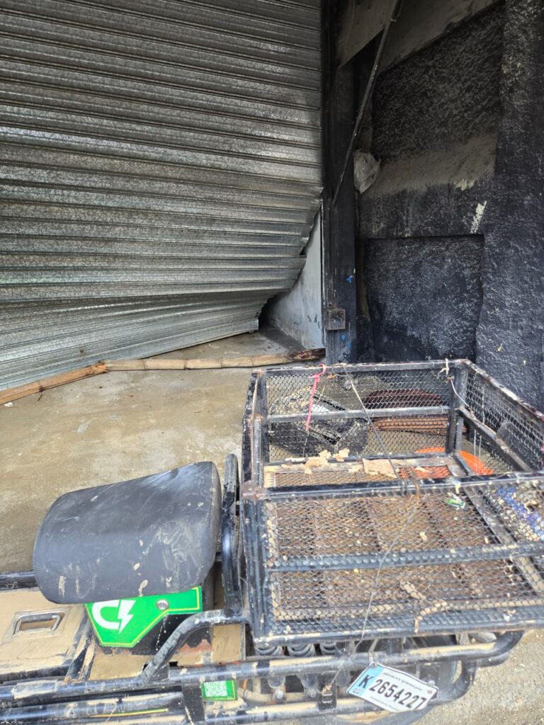 "Nos toca empezar desde 0"; Comerciante de Los Girasoles afirma pérdidas por lluvias ascienden a RD$145 mil pesos - Noticias de hoy en República Dominicana | De Último Minuto