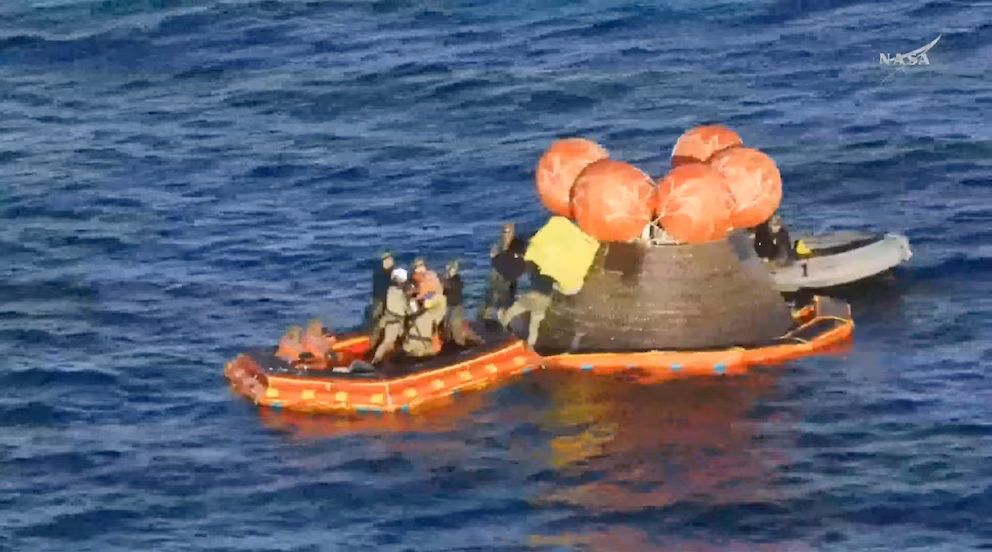 Misión Artemis II regresa con éxito a la Tierra y deja impactantes imágenes del amerizaje | 31 | Misión Artemis II regresa con éxito a la Tierra y deja impactantes imágenes del amerizaje - Noticias de hoy en República Dominicana | De Último Minuto