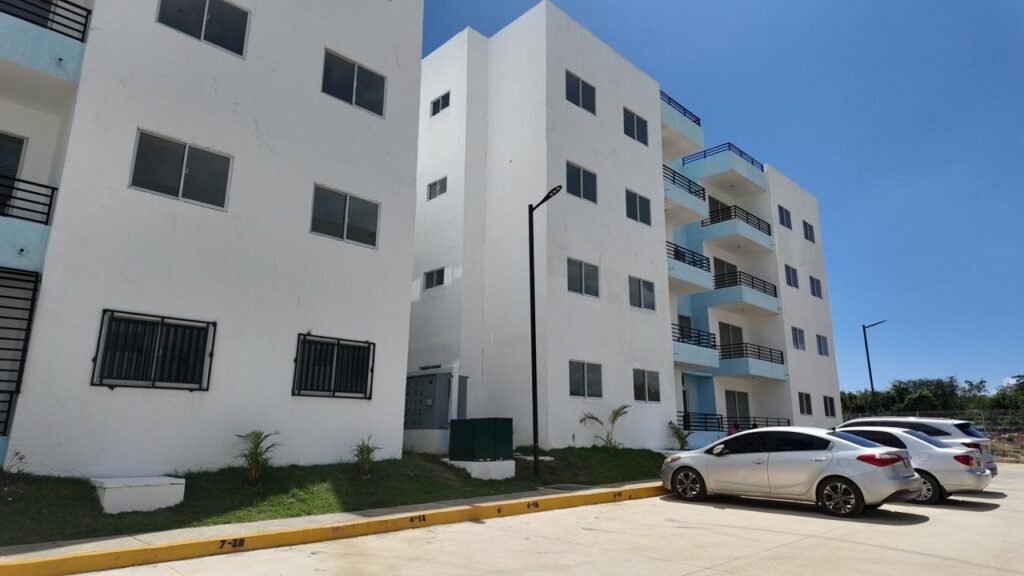 Gobierno entrega 144 apartamentos en Laderas del Este y reafirma impulso a la política habitacional en Guerra - Noticias de hoy en República Dominicana | De Último Minuto