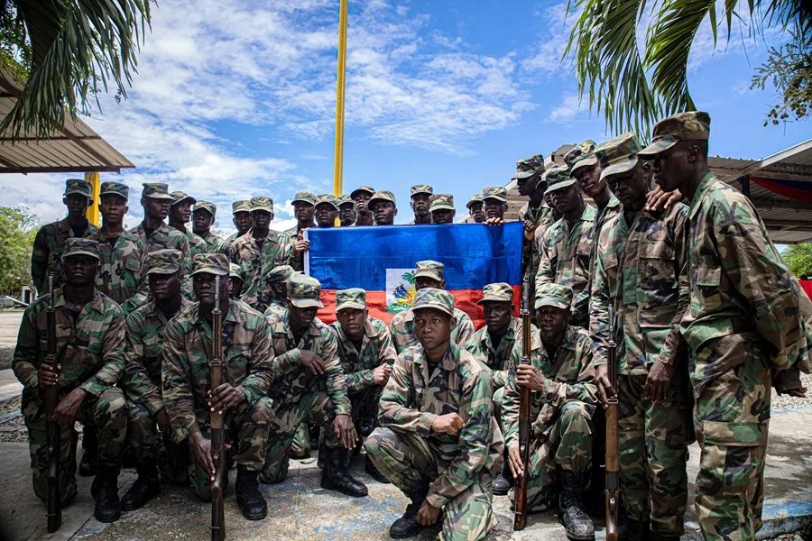 Haití gradúa a 339 soldados para reforzar la lucha contra las bandas armadas - Noticias de hoy en República Dominicana | De Último Minuto