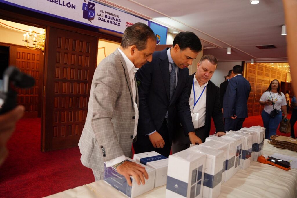 Cultura lanza colección sobre Ulises Francisco Espaillat en la Feria del Libro Cibao 2026 - Noticias de hoy en República Dominicana | De Último Minuto