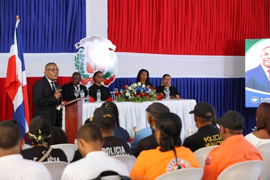 Alcalde de El Limón destaca crecimiento de la inversión privada en zonas turísticas - Noticias de hoy en República Dominicana | De Último Minuto