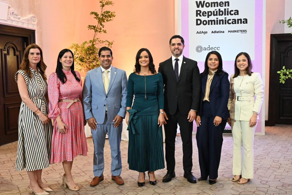 Banreservas destaca liderazgo de Yubelkis Ramírez tras ser reconocida como Leading Women Dominicana 2026 - Noticias de hoy en República Dominicana | De Último Minuto
