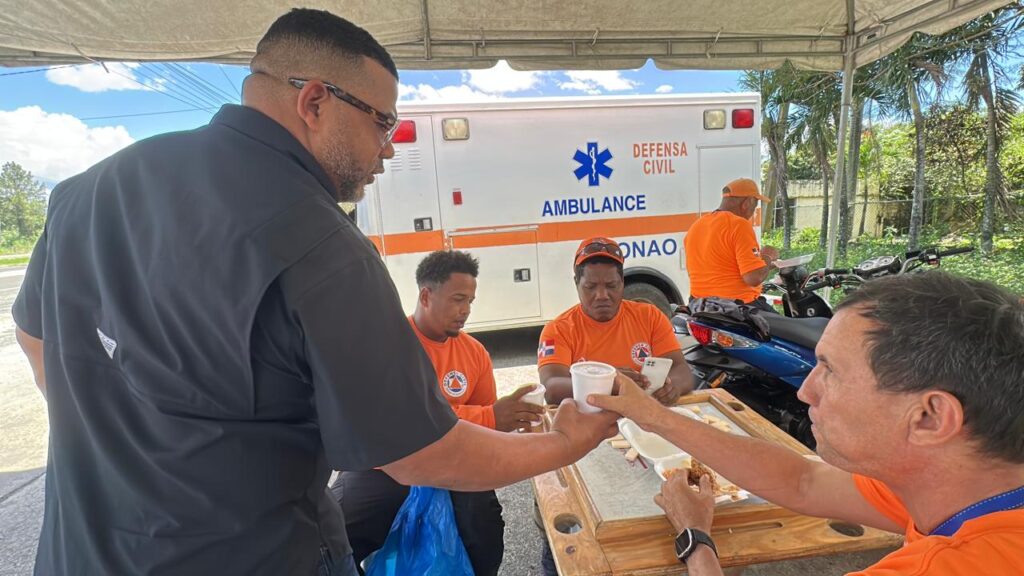 Consejo Ecoturístico y Oficina Senatorial de Bonao entregan apoyo alimenticio a organismos de socorro durante Semana Santa - Noticias de hoy en República Dominicana | De Último Minuto