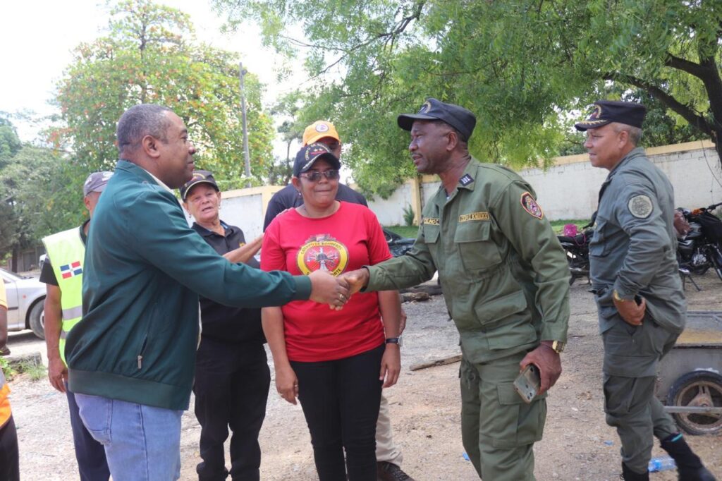 “Esto no es un trabajo, me llena el alma”: Rosa Elena Veras y la vocación que sostiene a la Cruz Roja desde el 2000
