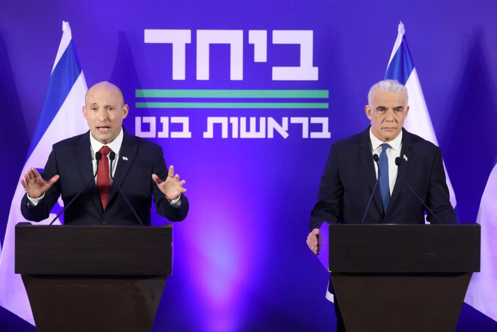 El líder de la oposición israelí y el ex primer ministro se alían en Juntos, el partido que quiere echar a Netanyahu del gobierno - Noticias de hoy en República Dominicana | De Último Minuto