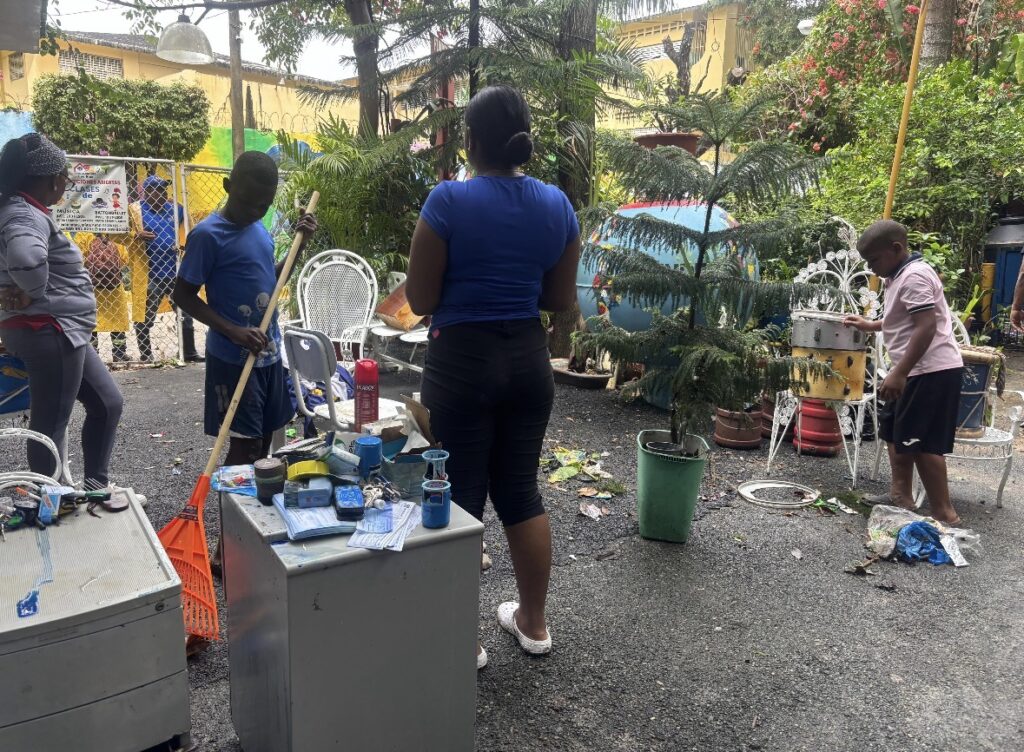 Fundación denuncia pérdidas por más de RD$400 mil en Los Ríos y atribuye daños a inacción de la CAASD - Noticias de hoy en República Dominicana | De Último Minuto