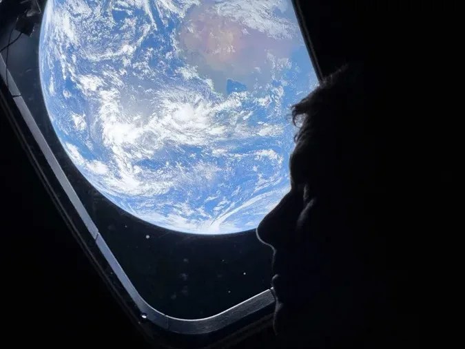 Los astronautas de Artemis II destacan su unión y aprecio por la Tierra entre aplausos