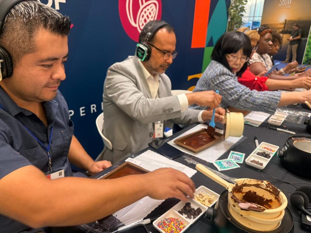 RD endulza Miami con experiencia de chocolate artesanal desde cero en el TradeShow - Noticias de hoy en República Dominicana | De Último Minuto