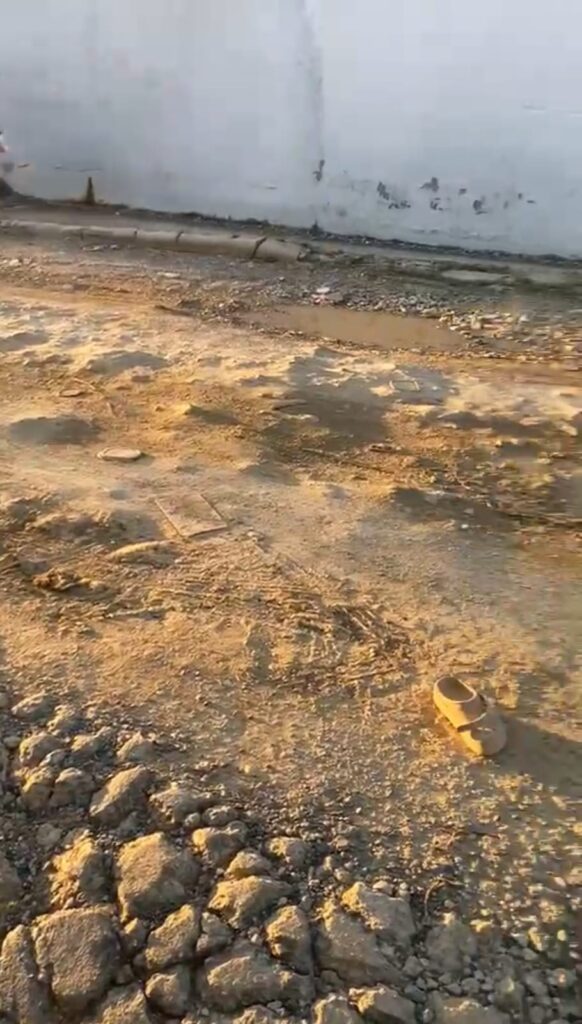 Residentes en SDN claman intervención urgente ante colapso cloacal, deterioro de calles y deficiente recogida de basura - Noticias de hoy en República Dominicana | De Último Minuto