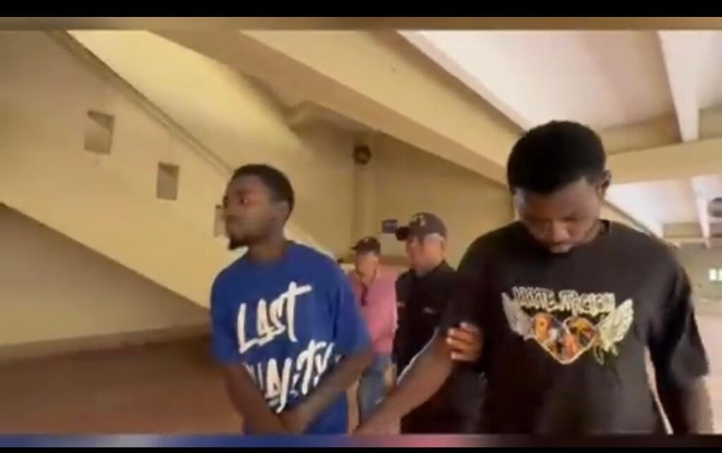 “¡Presidente, haga algo!”: madre de Reymi estalla tras prisión a otros dos acusados de matar y enterrar a prestamistas en Santiago | 2 | “¡Presidente, haga algo!”: madre de Reymi estalla tras prisión a otros dos acusados de matar y enterrar a prestamistas en Santiago - Noticias de hoy en República Dominicana | De Último Minuto