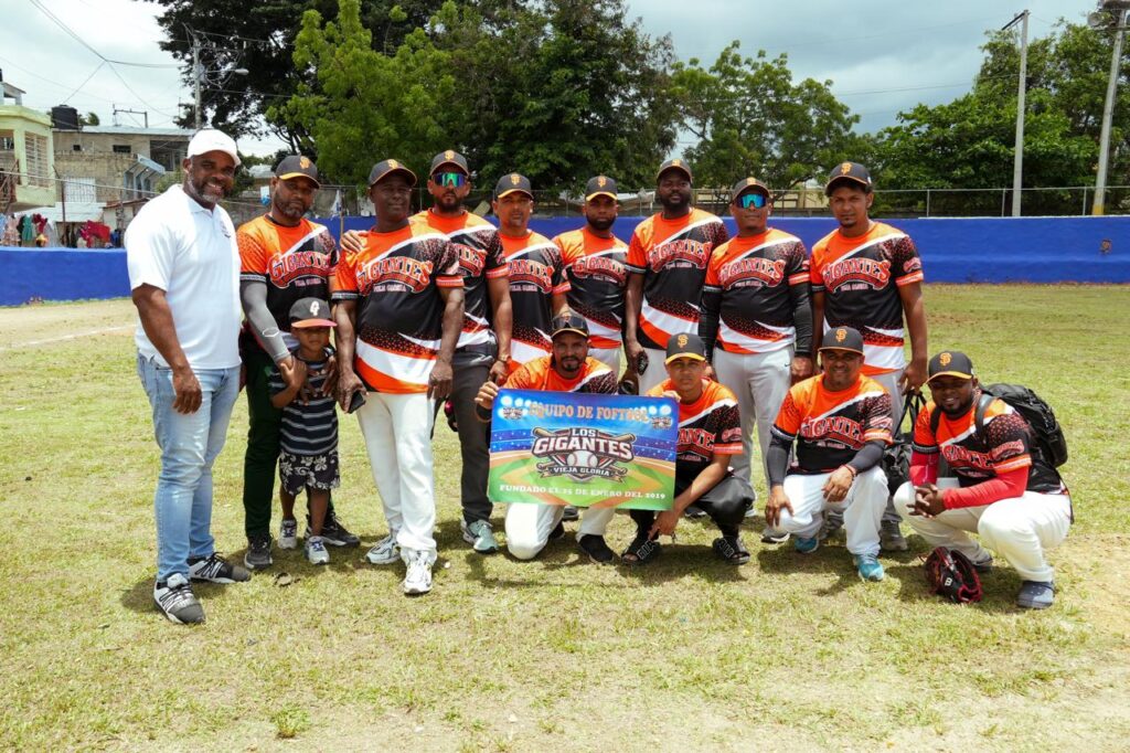 Los Alcarrizos celebra su primer Clásico de Sóftbol | 3 | Los Alcarrizos celebra su primer Clásico de Sóftbol - Noticias de hoy en República Dominicana | De Último Minuto