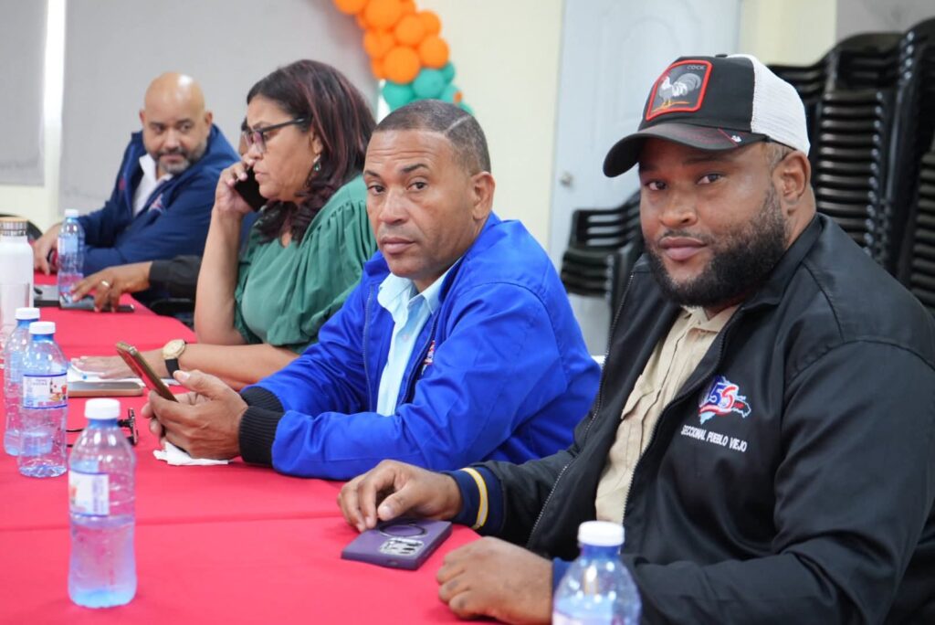 Regional 03 de Azua y ADP abordan cierre del año escolar y necesidades del sistema educativo | 3 | Regional 03 de Azua y ADP abordan cierre del año escolar y necesidades del sistema educativo - Noticias de hoy en República Dominicana | De Último Minuto