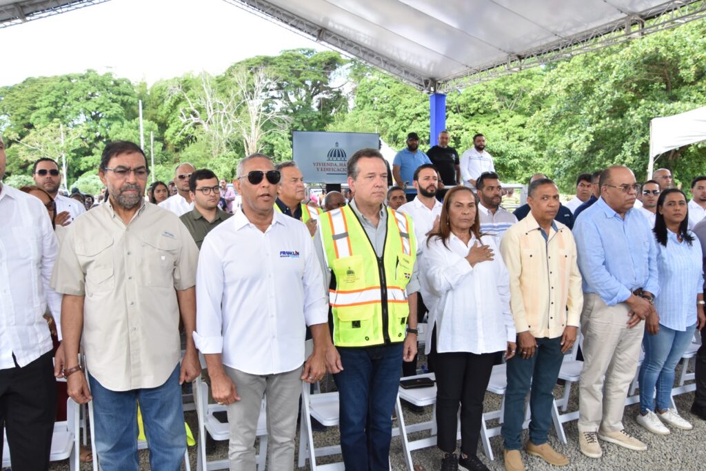 Franklin Romero: Parque Lineal Río Jaya transformará espacios públicos | 5 | Franklin Romero: Parque Lineal Río Jaya transformará espacios públicos - Noticias de hoy en República Dominicana | De Último Minuto