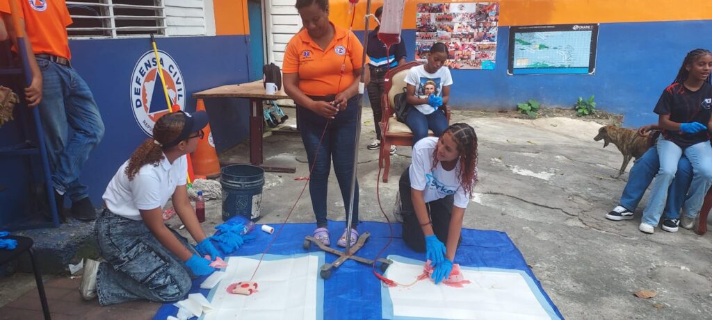 Defensa Civil de La Romana capacita personal voluntario, incluyendo estudiantes de las 60 Horas | 3 | Defensa Civil de La Romana capacita personal voluntario, incluyendo estudiantes de las 60 Horas - Noticias de hoy en República Dominicana | De Último Minuto
