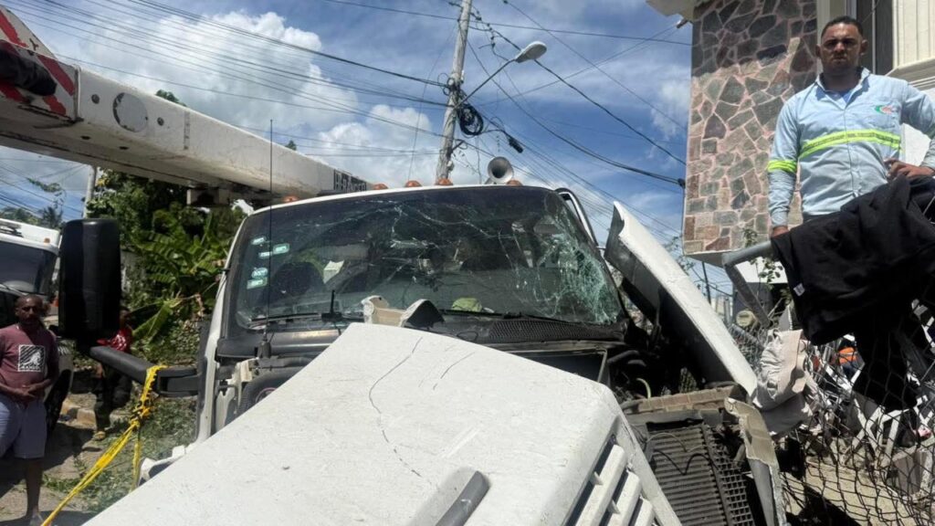 Tragedia: mujer muere aplastada por un camión y su hijo resultó gravemente herido en Tamboril, Santiago | 5 | Tragedia: mujer muere aplastada por un camión y su hijo resultó gravemente herido en Tamboril, Santiago - Noticias de hoy en República Dominicana | De Último Minuto