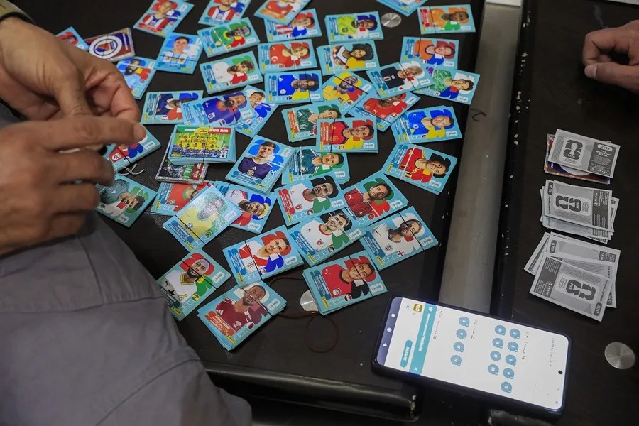 El furor por el álbum del Mundial convierte a Colombia en un gran mercado de cromos | 3 | El furor por el álbum del Mundial convierte a Colombia en un gran mercado de cromos - Noticias de hoy en República Dominicana | De Último Minuto